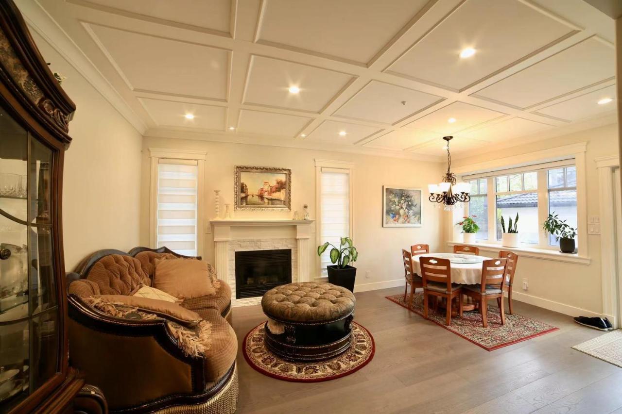 Nice Home Away At Vancouver Near Yvr Buitenkant foto